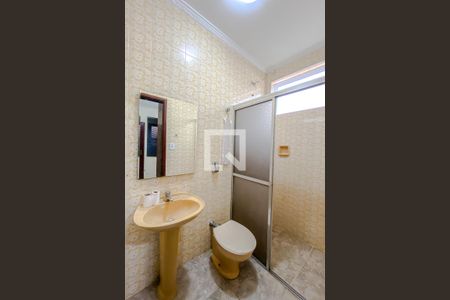 Casa para alugar com 440m², 4 quartos e 5 vagasBanheiro de Serviço