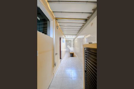 Casa para alugar com 440m², 4 quartos e 5 vagasCorredor