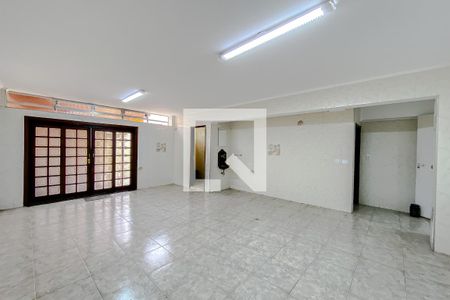 Casa para alugar com 440m², 4 quartos e 5 vagasÁrea comum - Salão