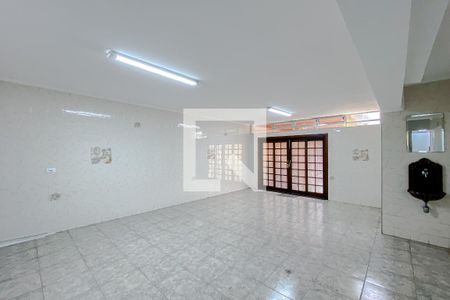 Casa para alugar com 440m², 4 quartos e 5 vagasÁrea comum - Salão