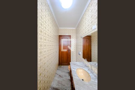 Casa para alugar com 440m², 4 quartos e 5 vagasBanheiro