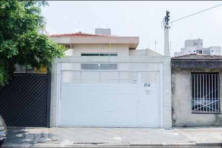 Casa para alugar com 32m², 1 quarto e sem vaga Casa para alugar com 32m², 1 quarto e sem vagaFachada