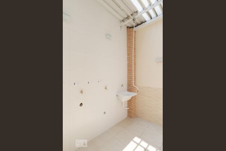 Área de serviço comum de casa para alugar com 1 quarto, 32m² em Alves Dias, São Bernardo do Campo