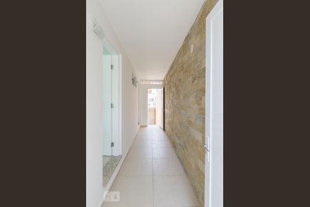 Casa para alugar com 32m², 1 quarto e sem vaga Casa para alugar com 32m², 1 quarto e sem vagaCorredor comum