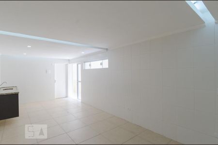 Sala quarto cozinha de casa para alugar com 1 quarto, 32m² em Alves Dias, São Bernardo do Campo
