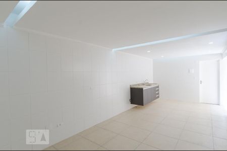 Sala quarto cozinha de casa para alugar com 1 quarto, 32m² em Alves Dias, São Bernardo do Campo