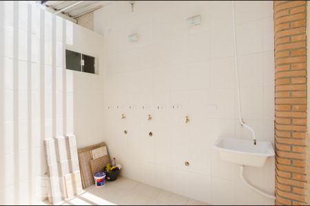 Área de serviço comum de casa para alugar com 1 quarto, 32m² em Alves Dias, São Bernardo do Campo