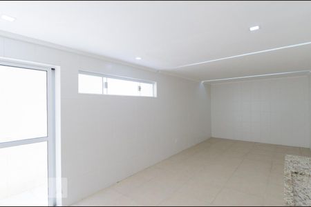 Sala quarto cozinha de casa para alugar com 1 quarto, 32m² em Alves Dias, São Bernardo do Campo