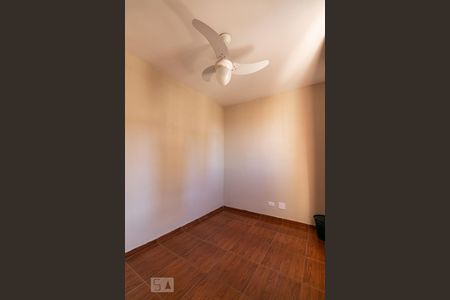 Apartamento à venda com 75m², 3 quartos e 1 vagaQuarto 2