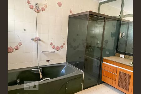 Banheiro da Suíte de casa para alugar com 3 quartos, 140m² em Vila Paulista, São Paulo