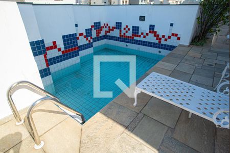 Studio para alugar com 28m², 1 quarto e 1 vaga Studio para alugar com 28m², 1 quarto e 1 vagaÁrea comum - Piscina