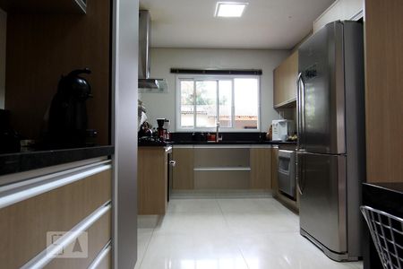 Casa de condomínio para alugar com 450m², 4 quartos e 4 vagas Casa de condomínio para alugar com 450m², 4 quartos e 4 vagasCozinha