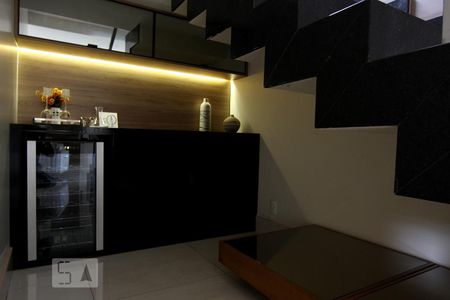 Casa de condomínio para alugar com 450m², 4 quartos e 4 vagas