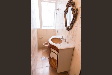 Apartamento à venda com 114m², 3 quartos e sem vagaBanheiro de Serviço