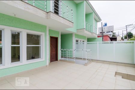 Casa de condomínio à venda com 240m², 3 quartos e 4 vagasQuintal