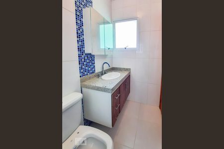 Casa à venda com 240m², 3 quartos e 4 vagas Casa à venda com 240m², 3 quartos e 4 vagasBanheiro da Suíte 1