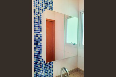 Casa à venda com 240m², 3 quartos e 4 vagas Casa à venda com 240m², 3 quartos e 4 vagasBanheiro da Suíte 1