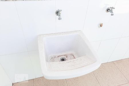 Casa à venda com 240m², 3 quartos e 4 vagas