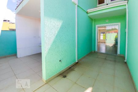 Casa à venda com 240m², 3 quartos e 4 vagas