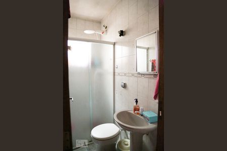 Banheiro da Suíte  de casa à venda com 4 quartos, 100m² em Vila Fachini, São Paulo