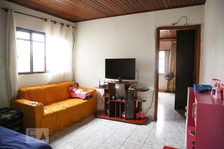 Sala de casa à venda com 4 quartos, 100m² em Vila Fachini, São Paulo