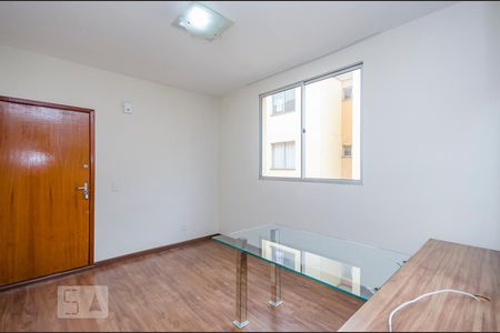 Apartamento para alugar com 60m², 3 quartos e 1 vagaSala