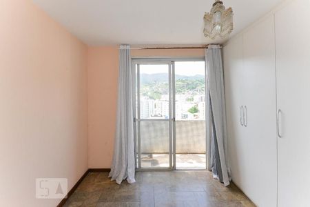 Apartamento à venda com 140m², 1 quarto e 2 vagasSuíte