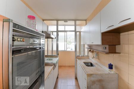 Apartamento à venda com 140m², 1 quarto e 2 vagasCozinha