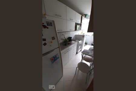 Cozinha  de apartamento à venda com 2 quartos, 60m² em Engenhoca, Niterói