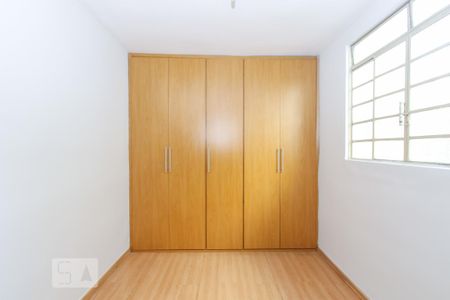 Quarto de apartamento para alugar com 3 quartos, 60m² em Nova Suíça, Belo Horizonte