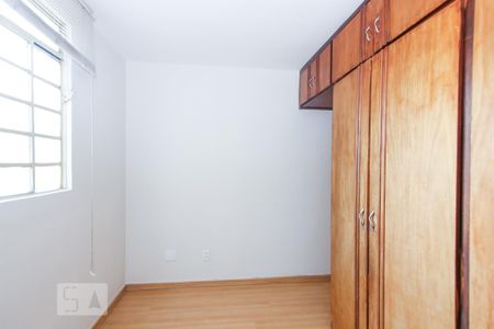 Quarto de apartamento para alugar com 3 quartos, 60m² em Nova Suíça, Belo Horizonte