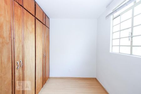 Quarto de apartamento para alugar com 3 quartos, 60m² em Nova Suíça, Belo Horizonte