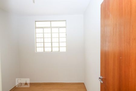 Quarto de apartamento para alugar com 3 quartos, 60m² em Nova Suíça, Belo Horizonte