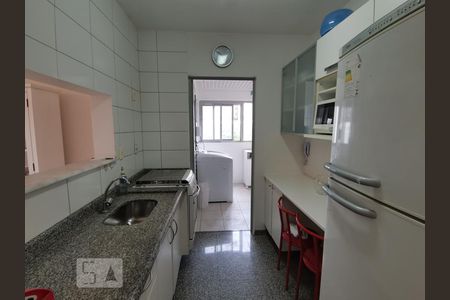 Cozinha de apartamento à venda com 3 quartos, 64m² em Jardim Londrina, São Paulo