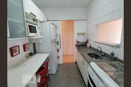 Cozinha de apartamento à venda com 3 quartos, 64m² em Jardim Londrina, São Paulo