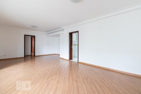 Sala de apartamento para alugar com 2 quartos, 150m² em Moema, São Paulo