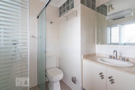 Banheiro Suite de apartamento para alugar com 2 quartos, 150m² em Moema, São Paulo