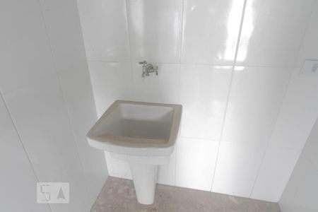 Lavanderia de casa para alugar com 1 quarto, 50m² em Km 18, Osasco
