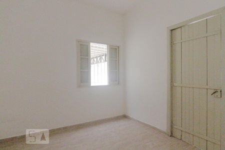 Sala de casa para alugar com 1 quarto, 50m² em Km 18, Osasco