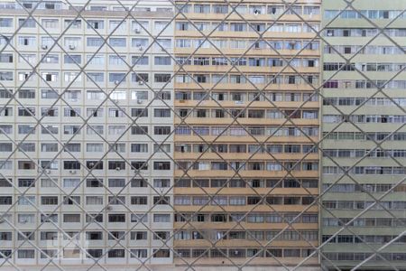 Vista da Suíte 1  de apartamento para alugar com 1 quarto, 50m² em Centro, Belo Horizonte