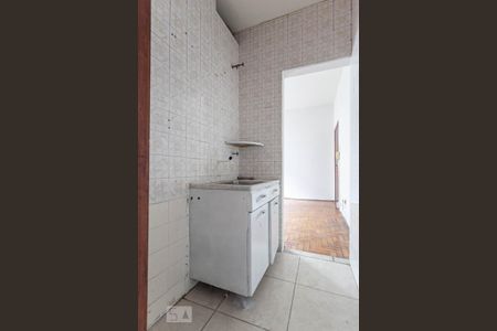 Cozinha de apartamento para alugar com 1 quarto, 50m² em Centro, Belo Horizonte