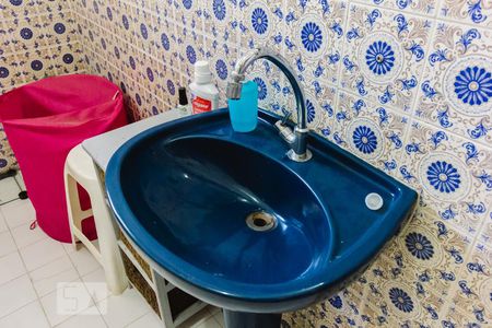 Casa à venda com 100m², 2 quartos e sem vagaBanheiro Pia