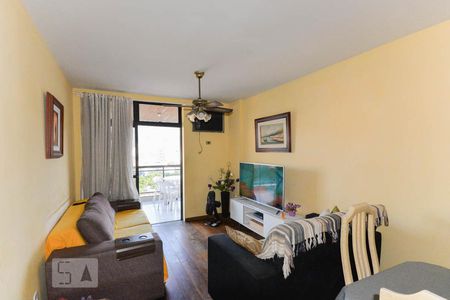 Apartamento à venda com 110m², 2 quartos e 1 vagaSala