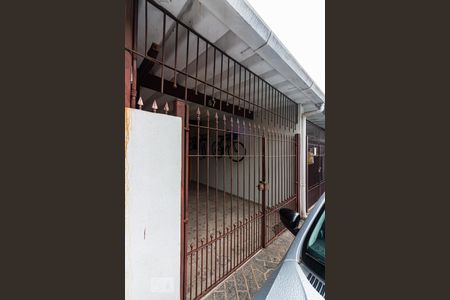 Casa à venda com 110m², 2 quartos e 1 vagaFachada