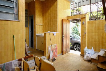 Casa à venda com 160m², 3 quartos e 1 vagaÁrea de Serviço