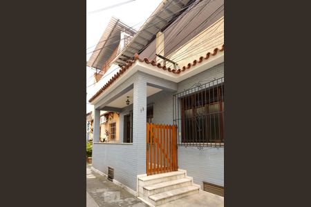 Casa à venda com 160m², 3 quartos e 1 vagaFachada