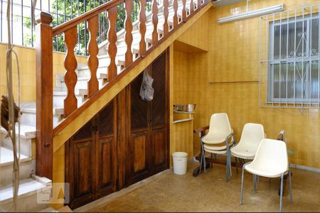 Casa à venda com 160m², 3 quartos e 1 vagaÁrea de Serviço