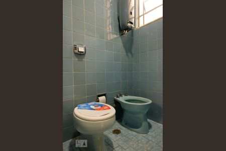 Casa à venda com 160m², 3 quartos e 1 vagaBanheiro