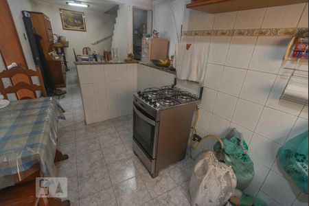 Casa à venda com 334m², 2 quartos e 6 vagasCozinha