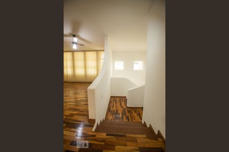 hall de entrada de casa para alugar com 5 quartos, 250m² em Jardim Guarani, Campinas